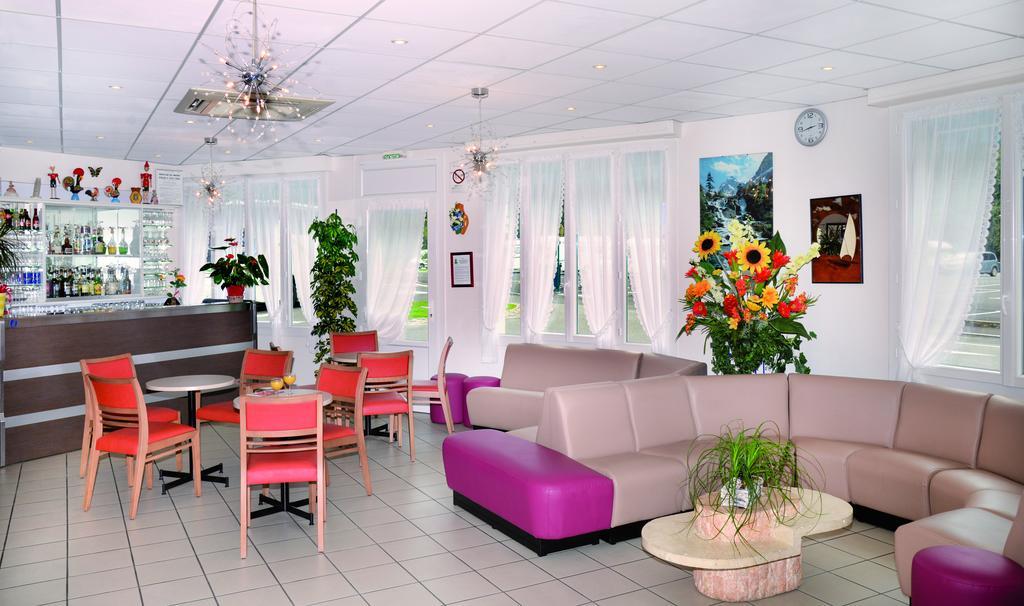 Hotel Saint Contard Lourdes Bagian luar foto