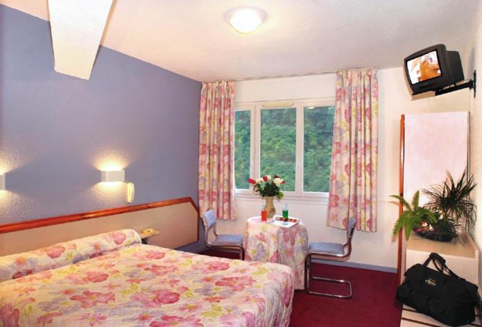Hotel Saint Contard Lourdes Ruang foto